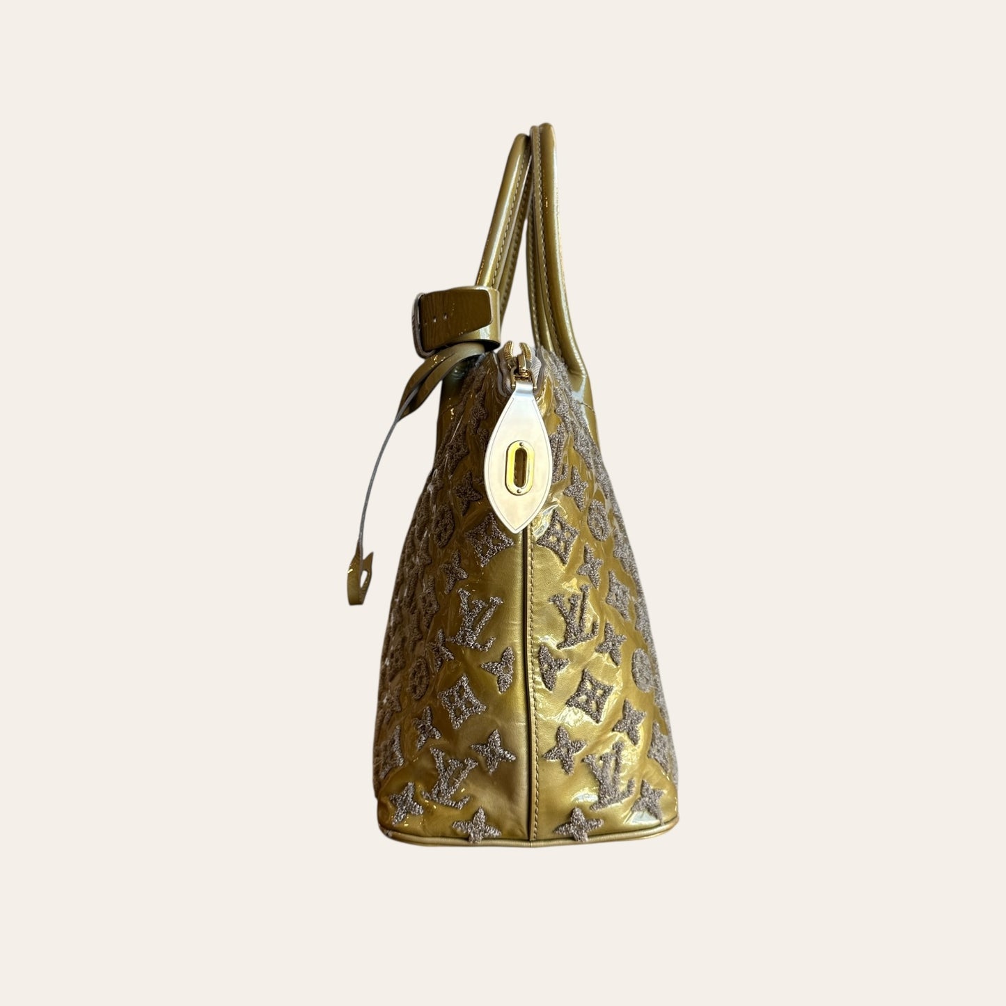 2011 Louis Vuitton Fascination Lockit Handbag