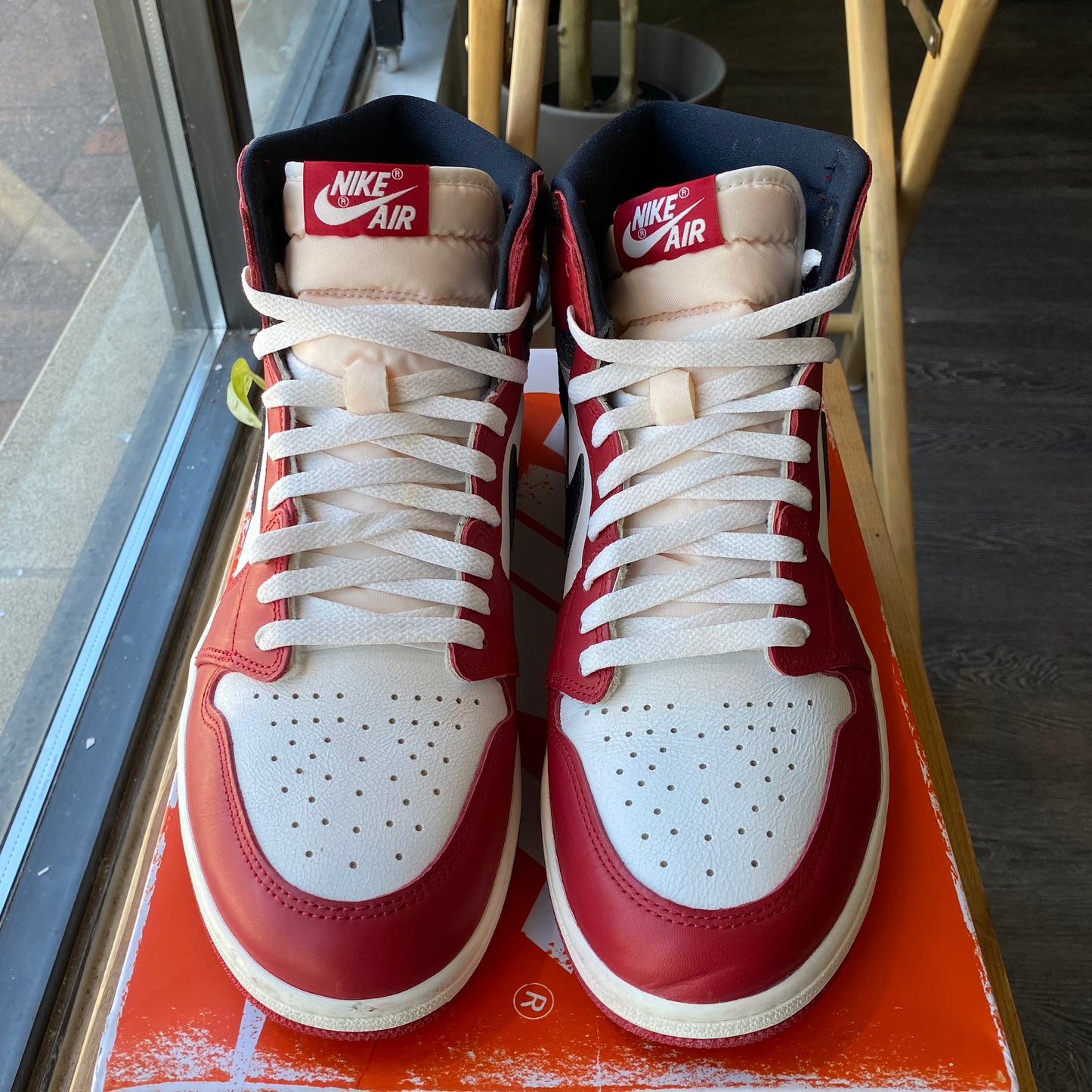 Air Jordan 1 'Lost & Found' Size 13
