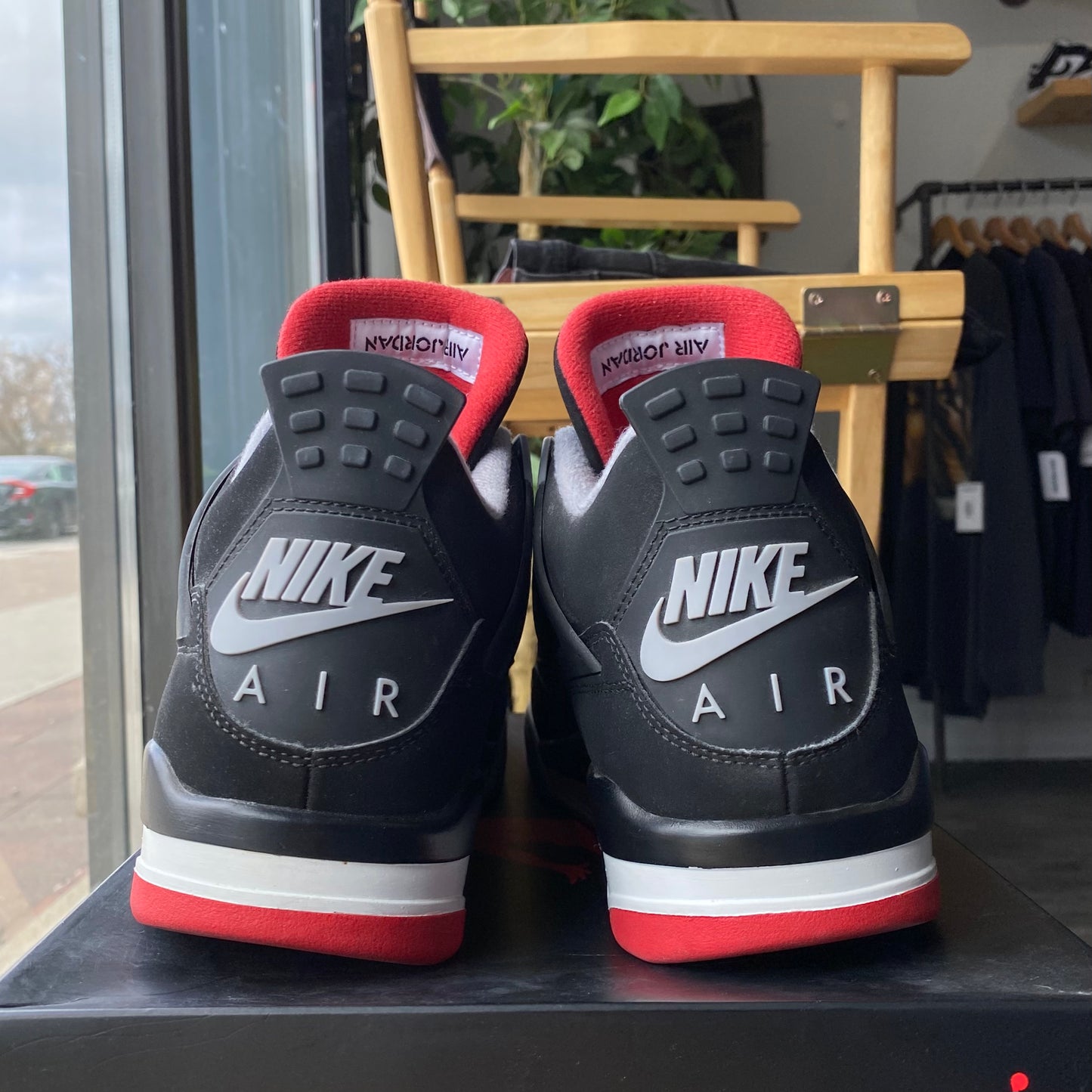 2019 Jordan 4 'Bred' Size 10