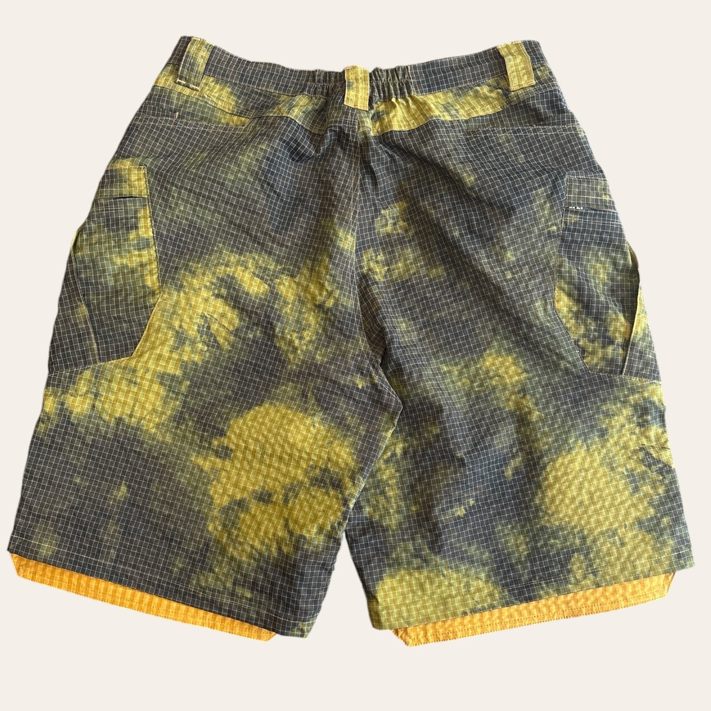 Pleasures Grid Shorts Size L