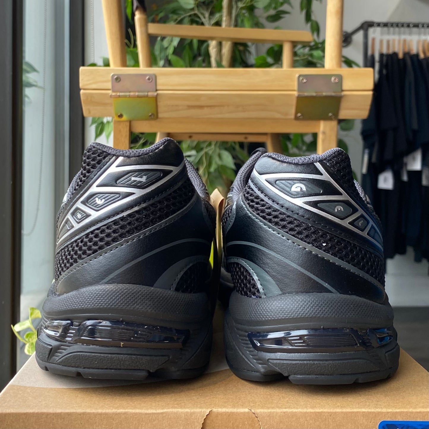 Brand New Asics Gel-1130 Black Pure Silver