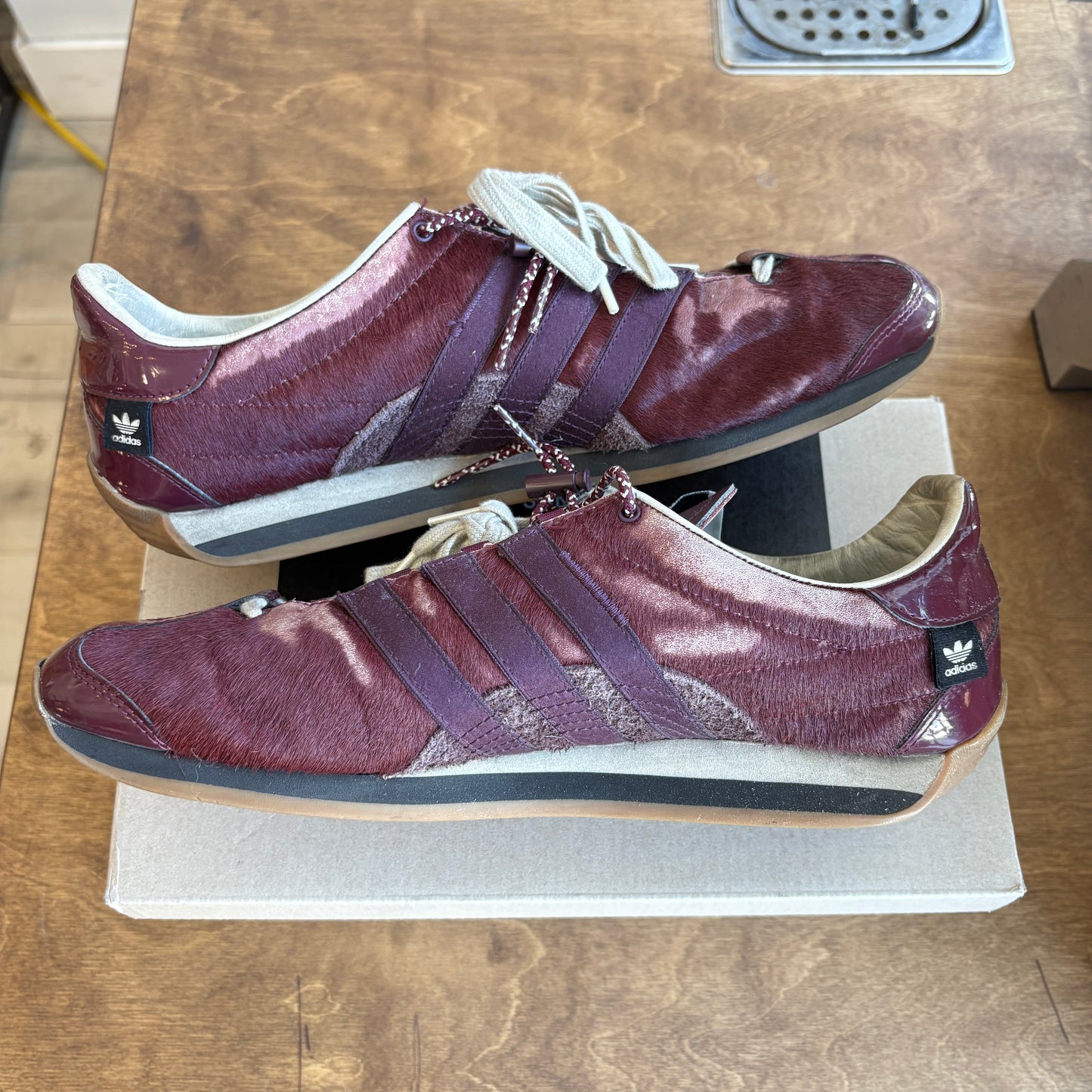 Sound for the Mute x Adidas Country Size 10.5
