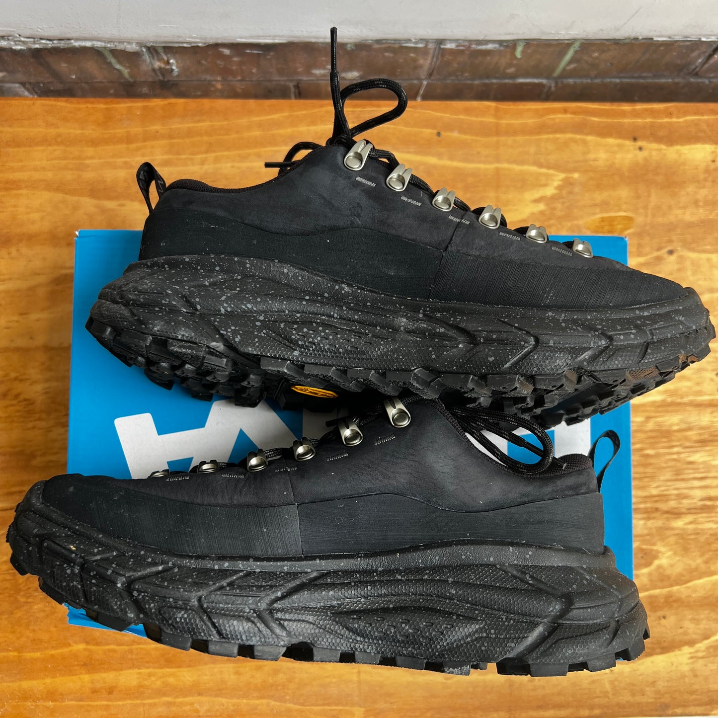 Hoka Tor Summit "Black" Size 8