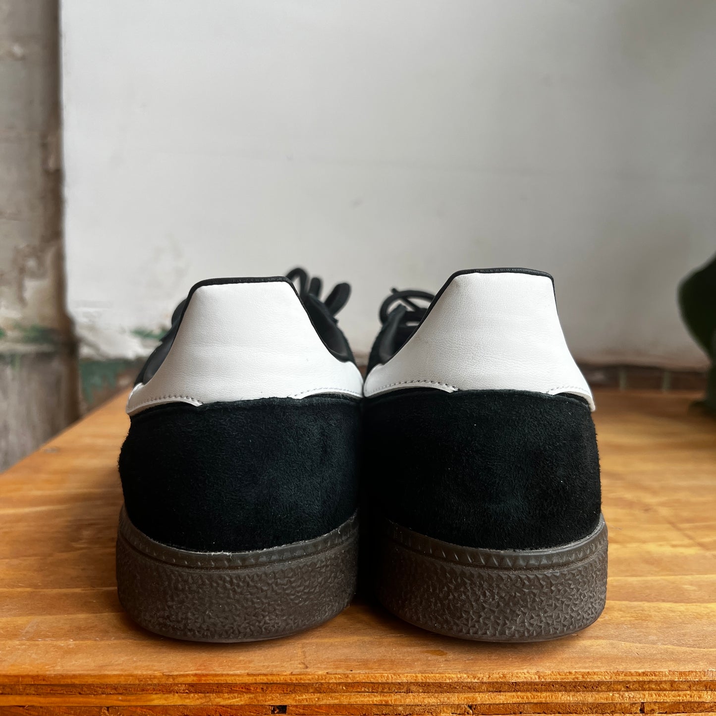 Adidas Spezial Black/White Size 9