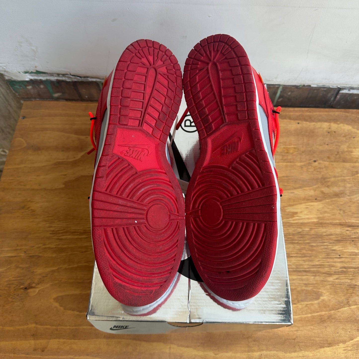 Off White x Nike Dunk Low "University Red" Size 10