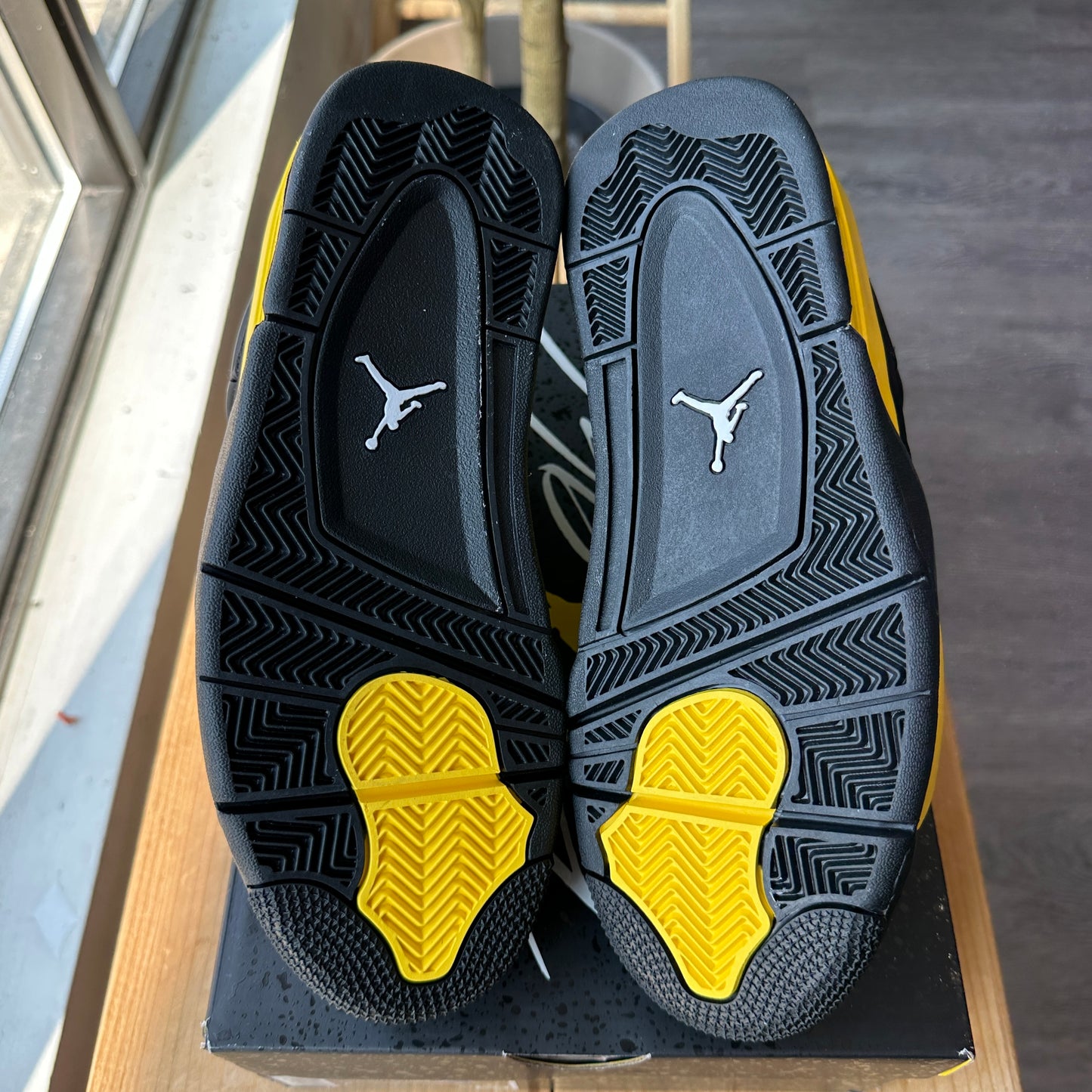 Brand New Air Jordan 4 "Thunder" (GS)