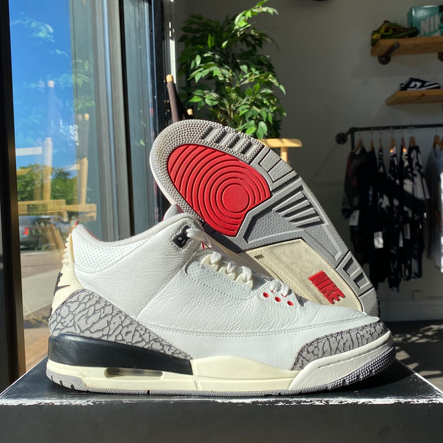 Jordan 3 'White Cement' Reimagined Size 11.5
