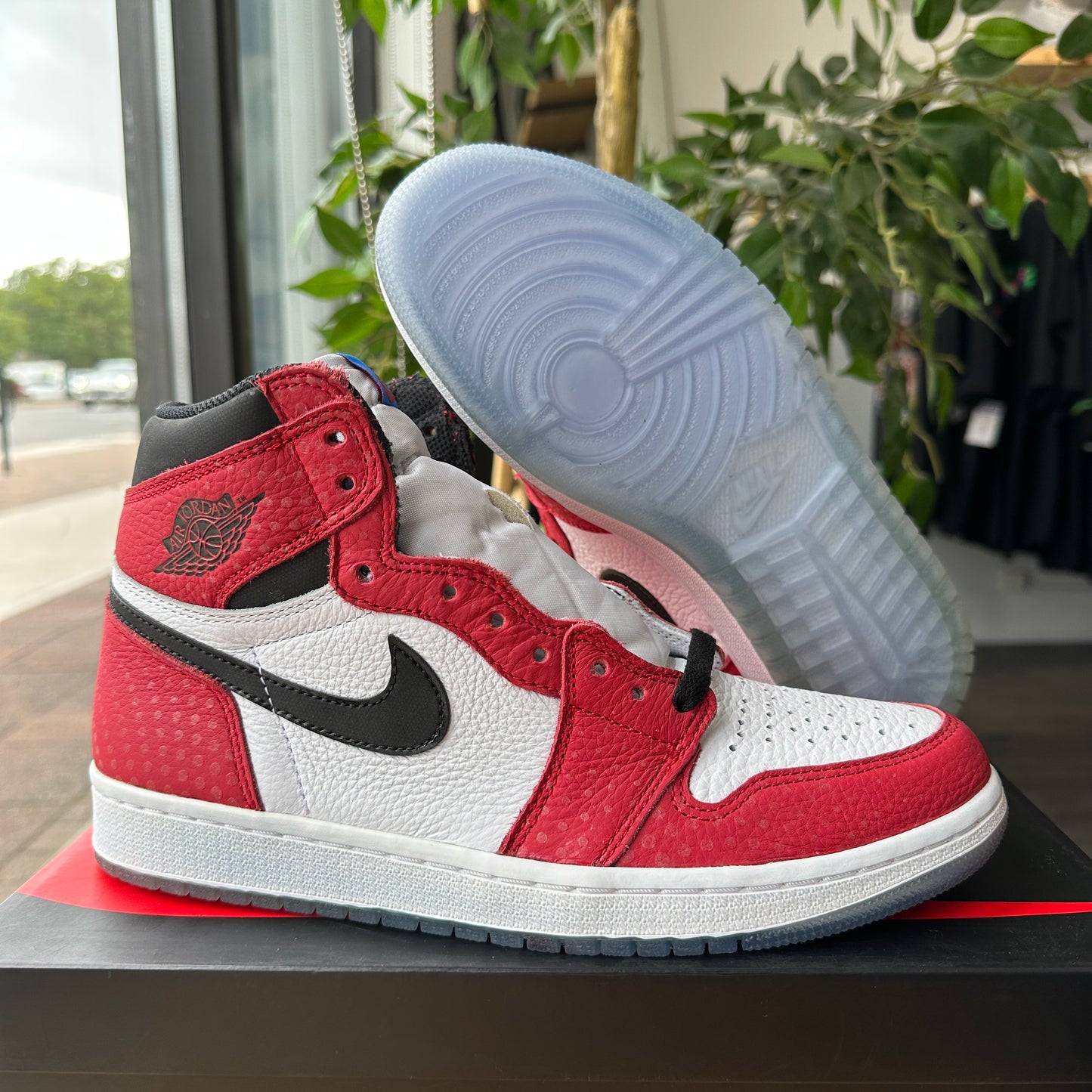 Brand New Air Jordan 1 High 'Spiderman Origin Story' Size 8.5