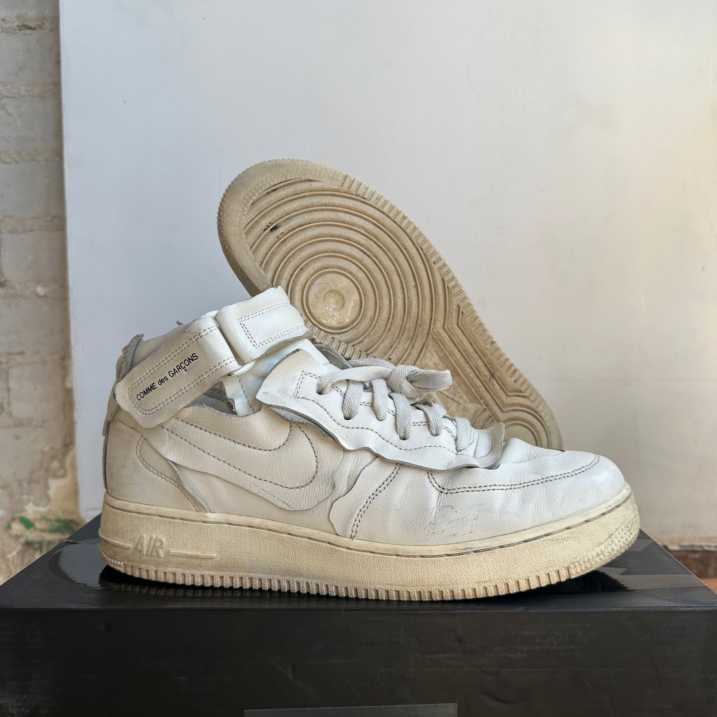 CDG x Nike Air Force 1 Mid Size 10