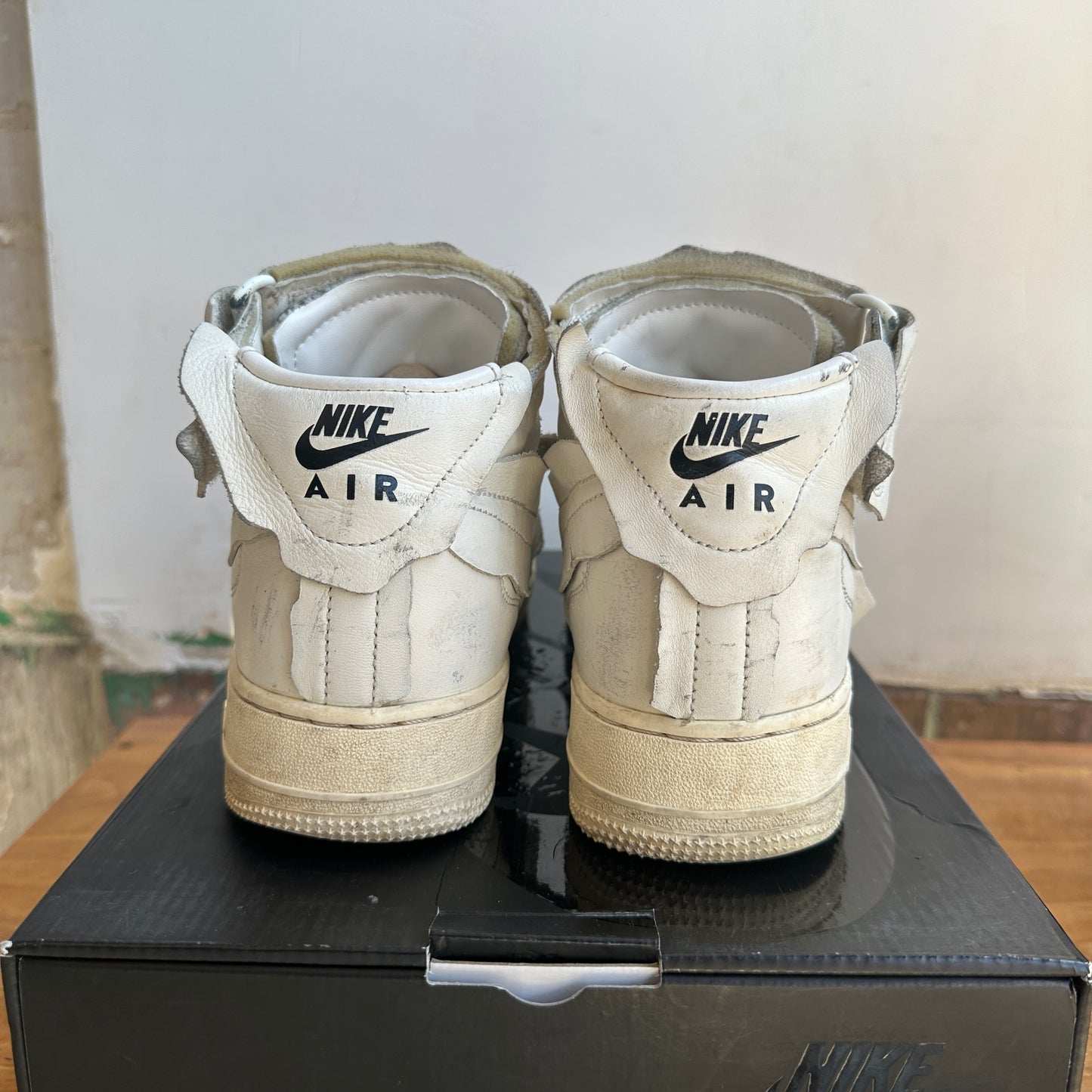 CDG x Nike Air Force 1 Mid Size 10
