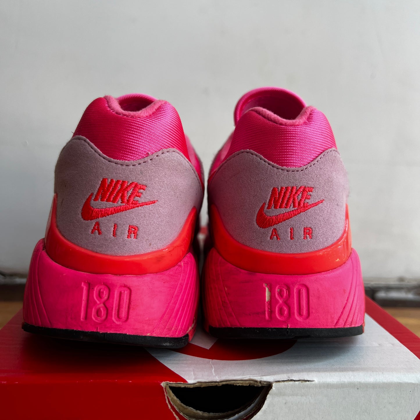 CDG Air Max 180 US 7