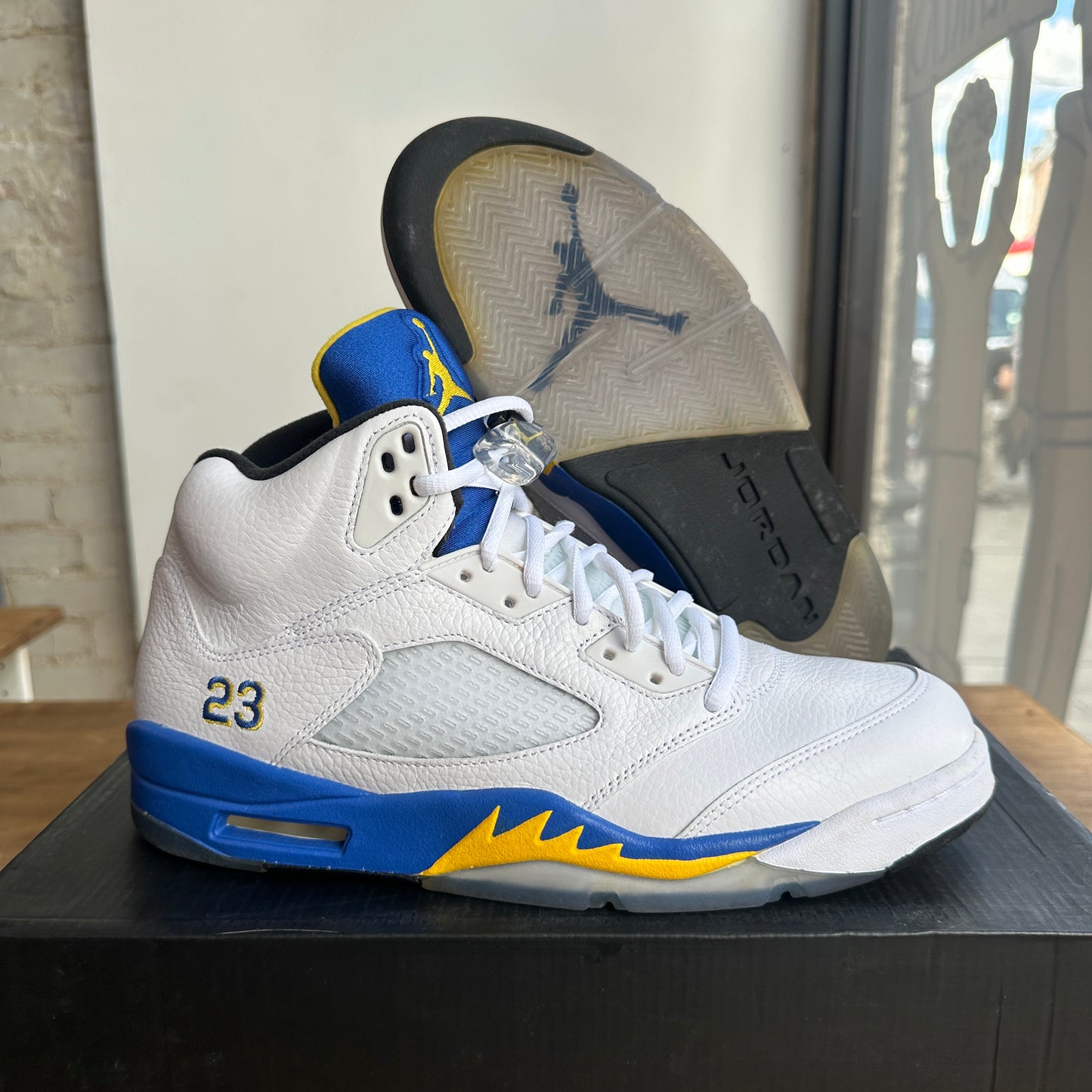 Air Jordan 5 "Laney" Size 10.5