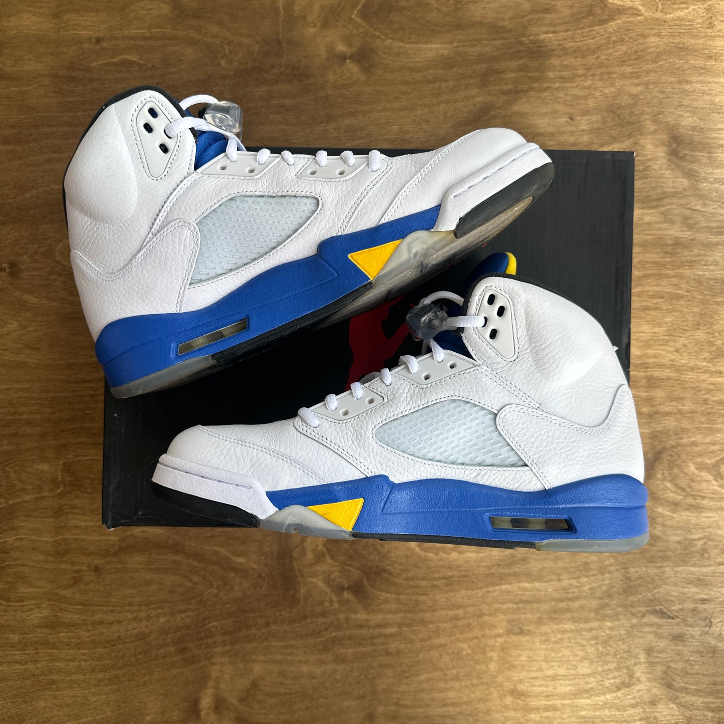Air Jordan 5 "Laney" Size 10.5