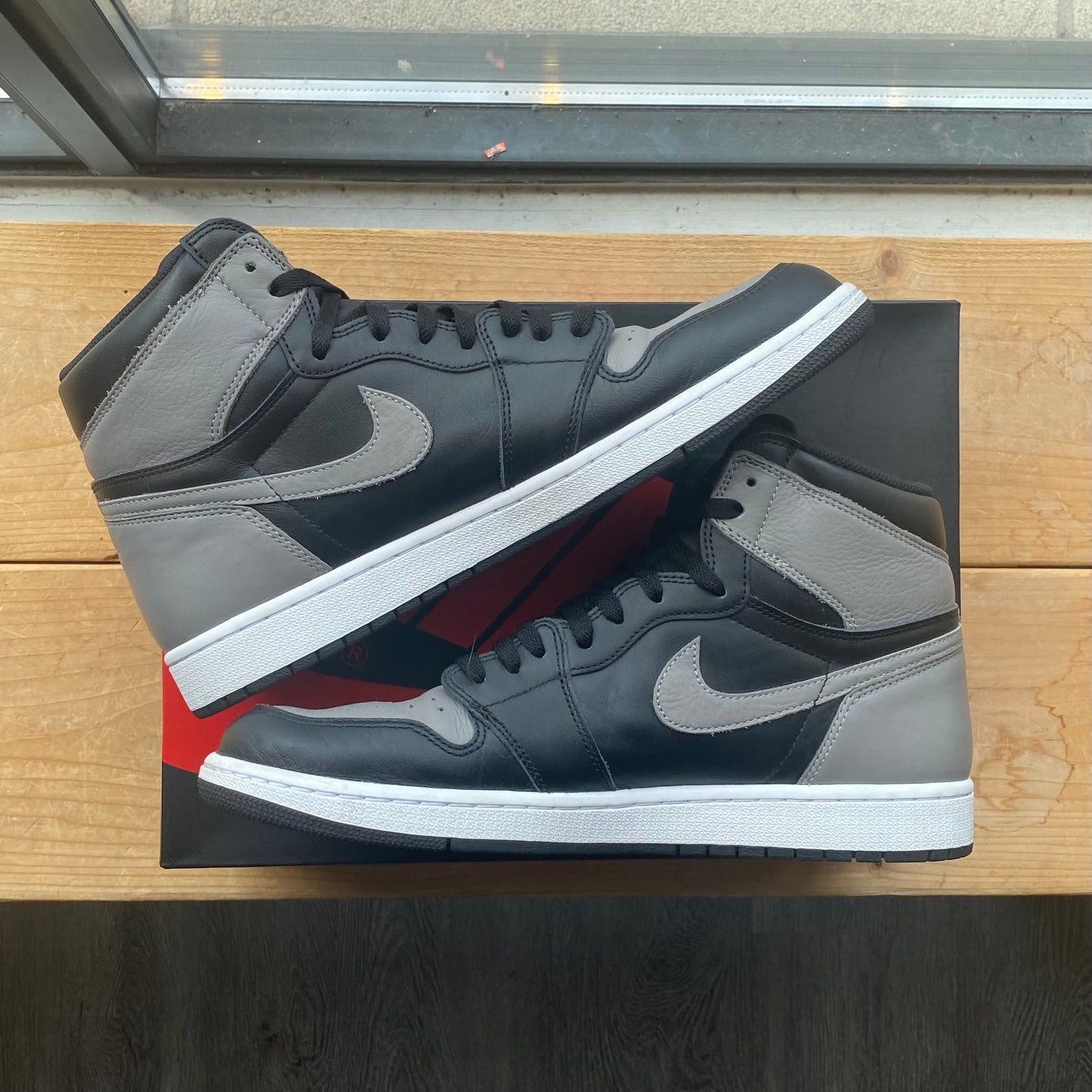 Air Jordan 1 High 'Shadow' Size 13