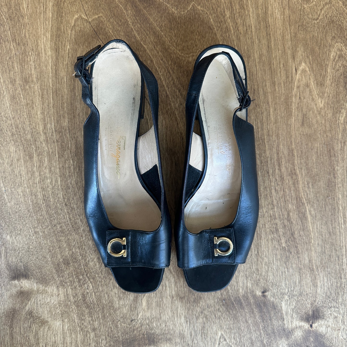 Salvatore Ferragamo Kitten Heels Size 6