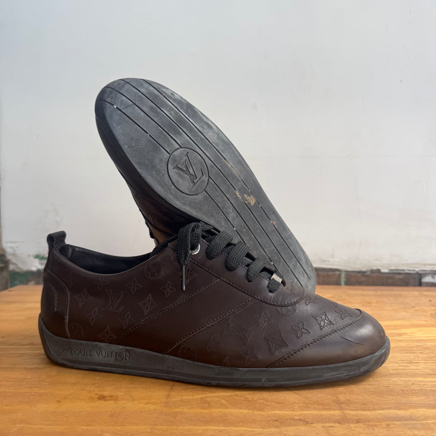 2005 Louis Vuitton Sneakers Size 8