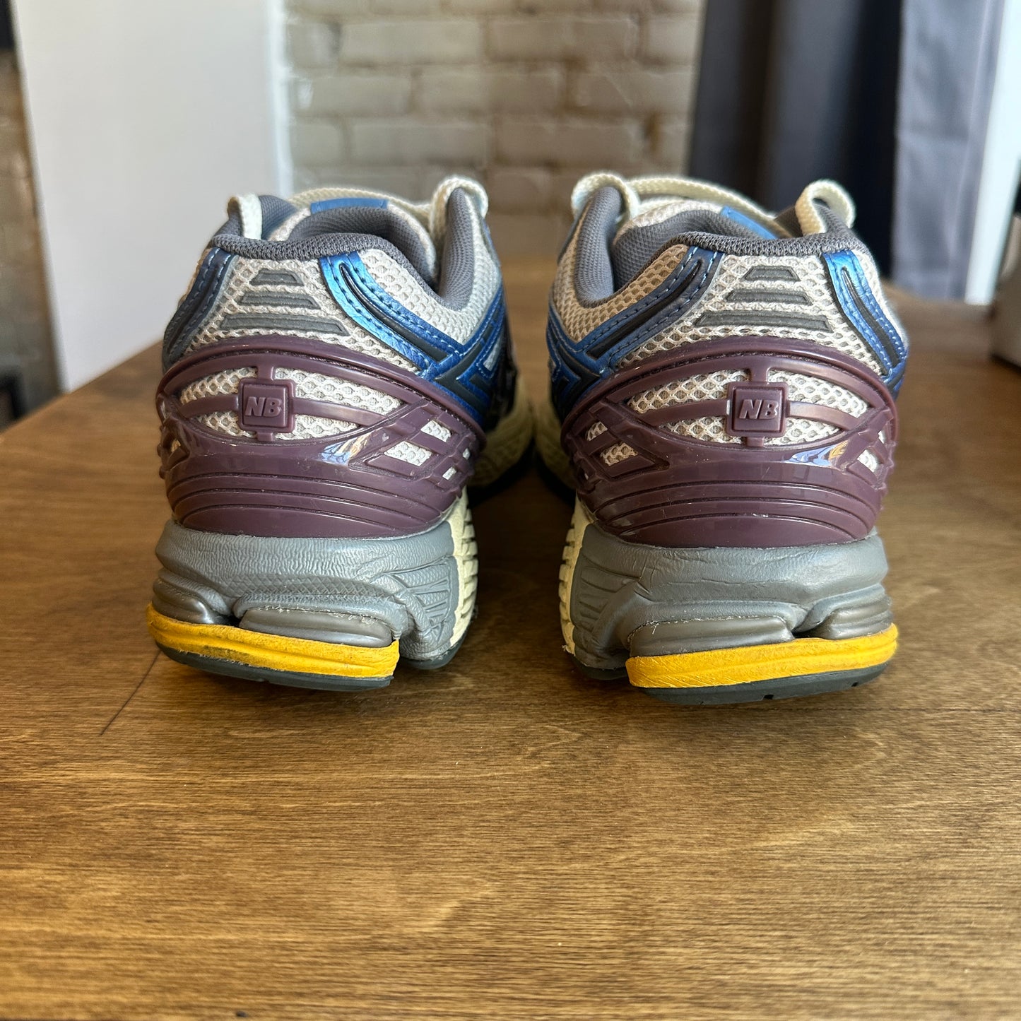 New Balance "Moonbeam" Size 8