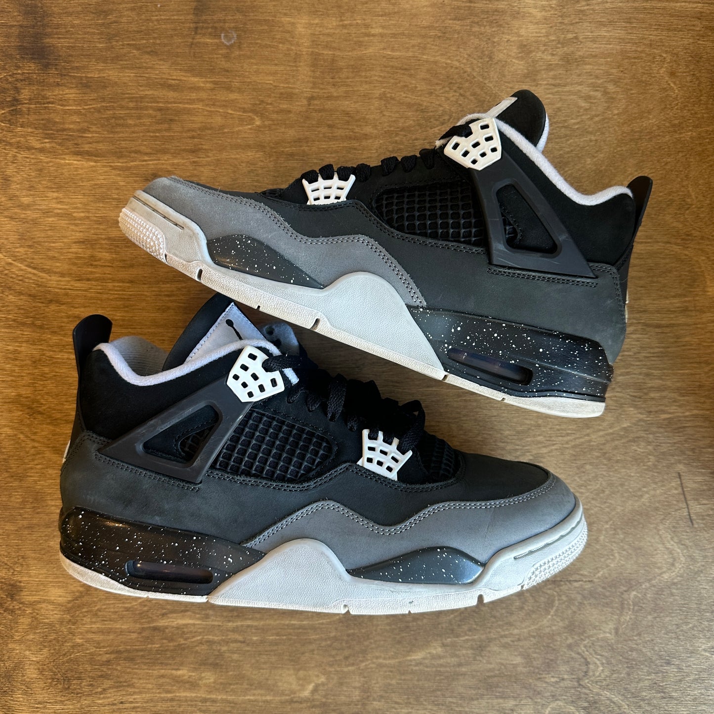 Air Jordan 4 "Fear" Size 9.5