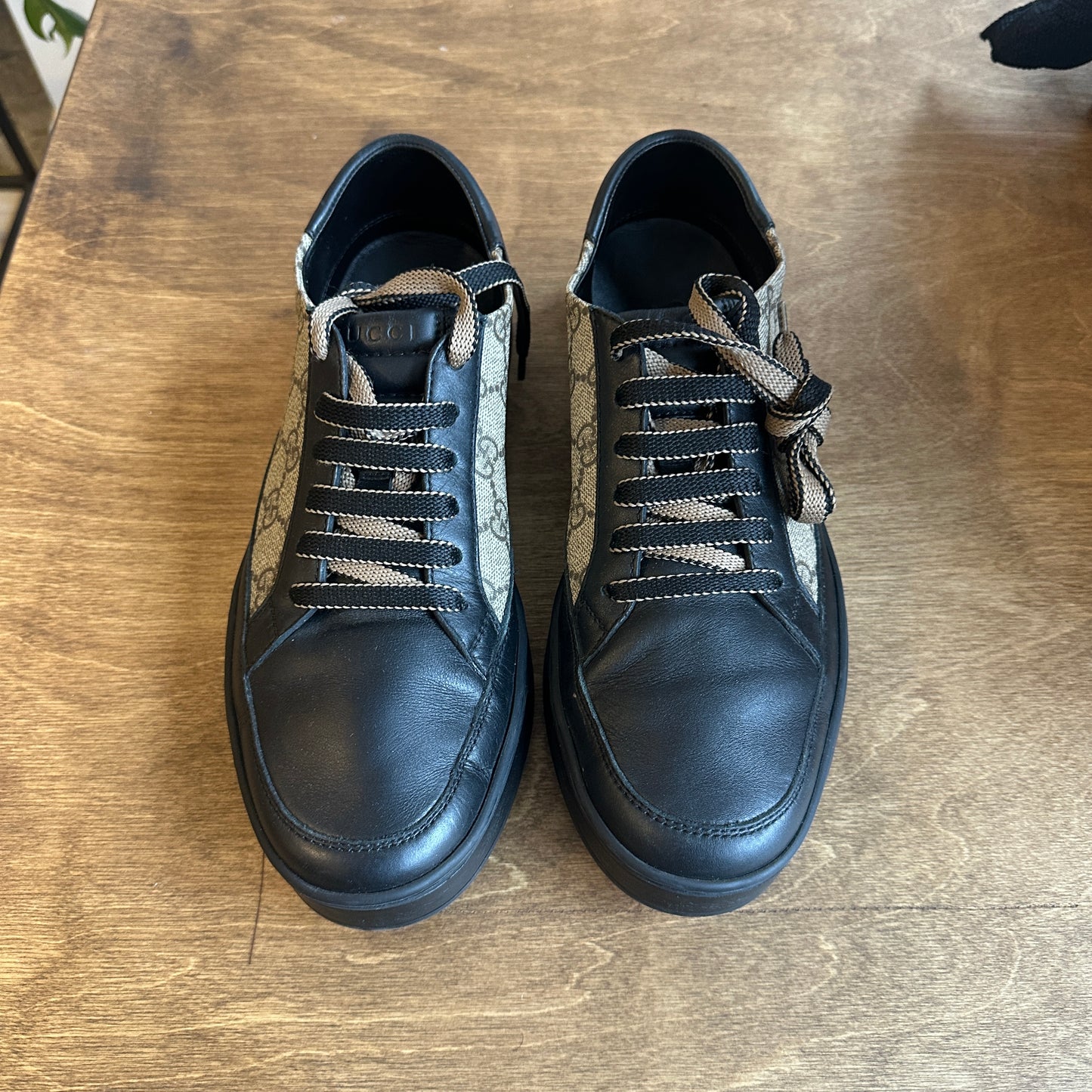 Gucci Monogram Sneakers Size 8.5