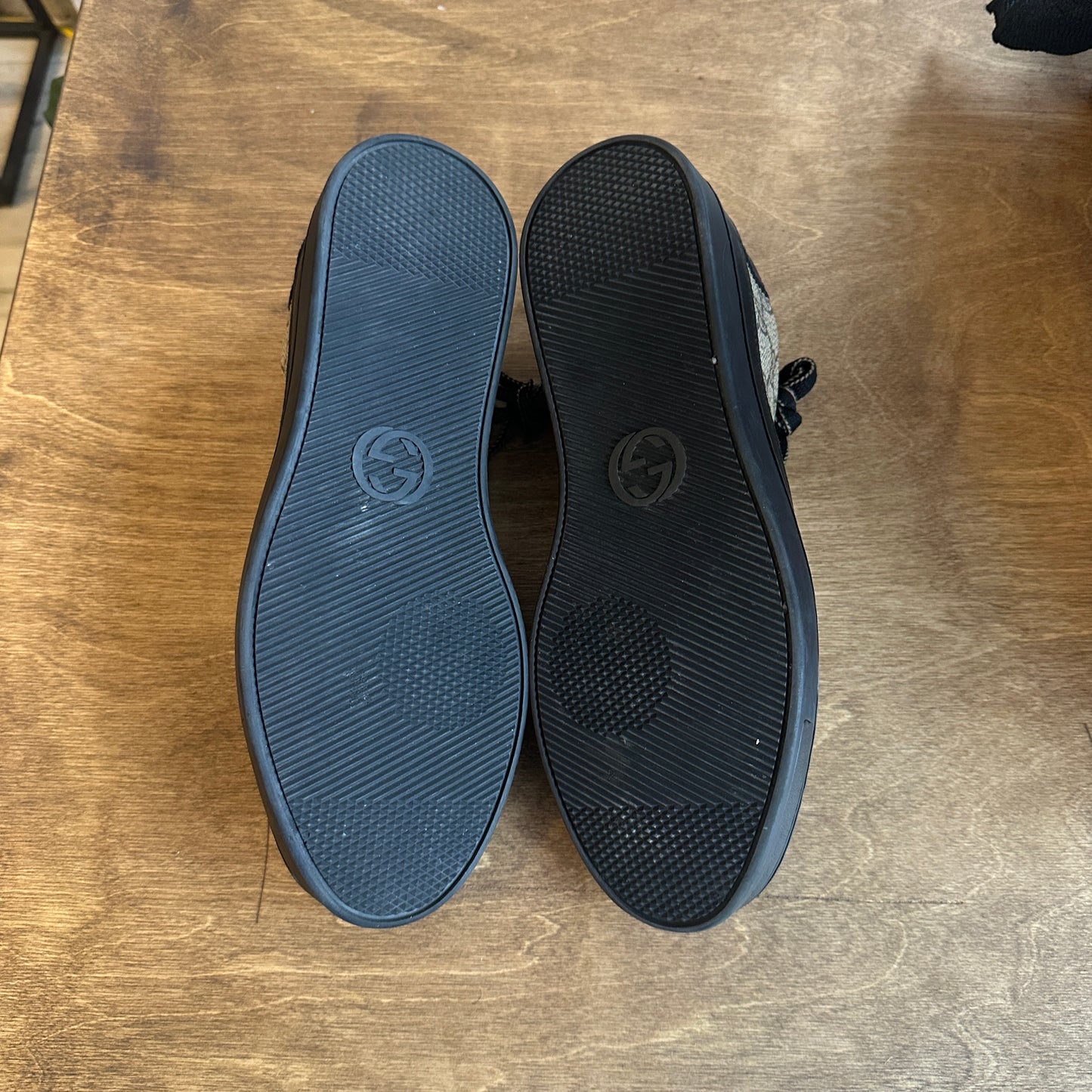 Gucci Monogram Sneakers Size 8.5