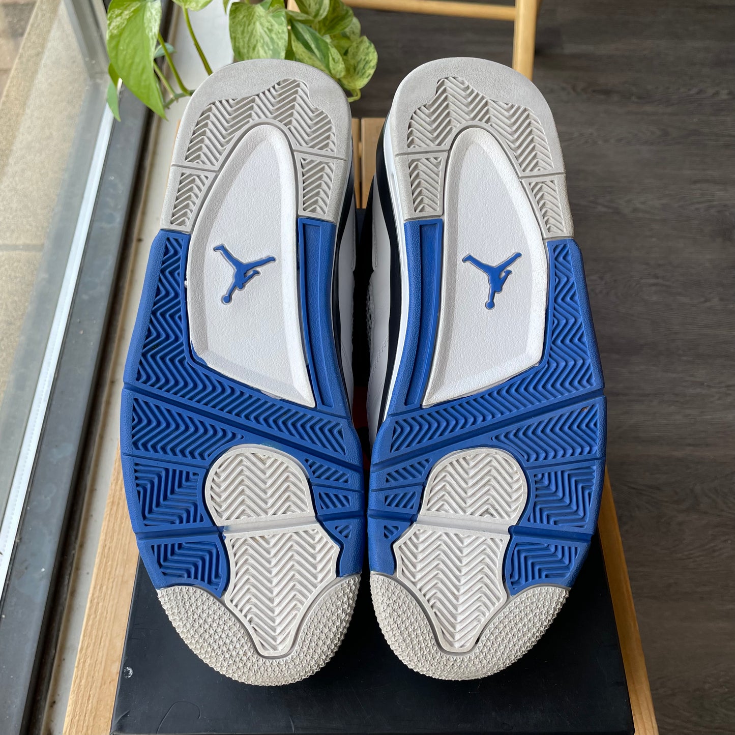 Jordan 4 Retro Motorsports (2017) Size 10.5