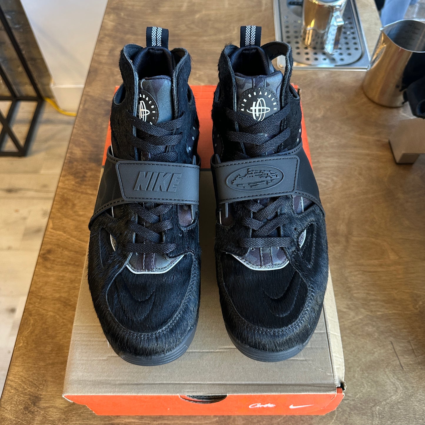 Corteiz x Nike Air Huarache "Black" Size 11