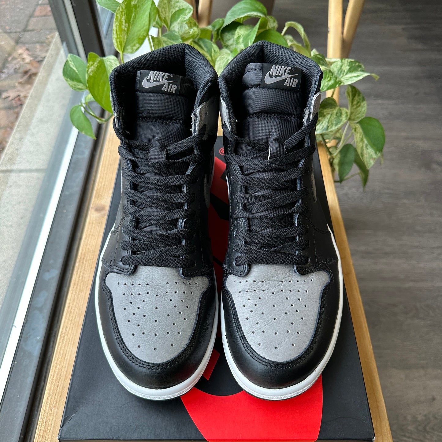 Air Jordan 1 High "Shadow" Size 11