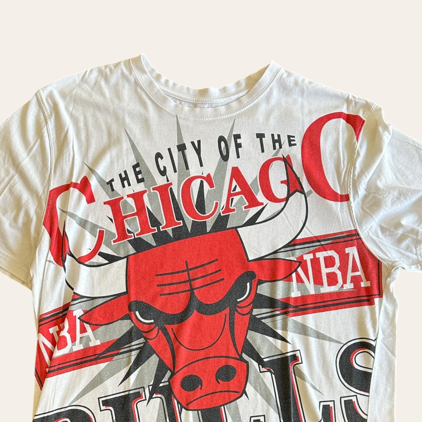 Chicago Bulls AOP Tee Size XL