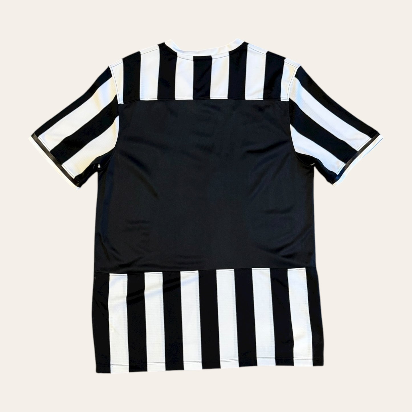 13/14 Juventus Home Kit Size L