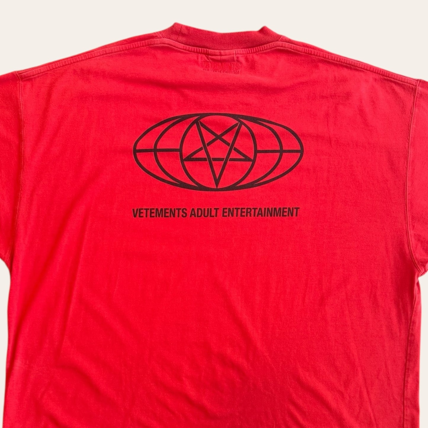 Vetements Restricted Tee Size L