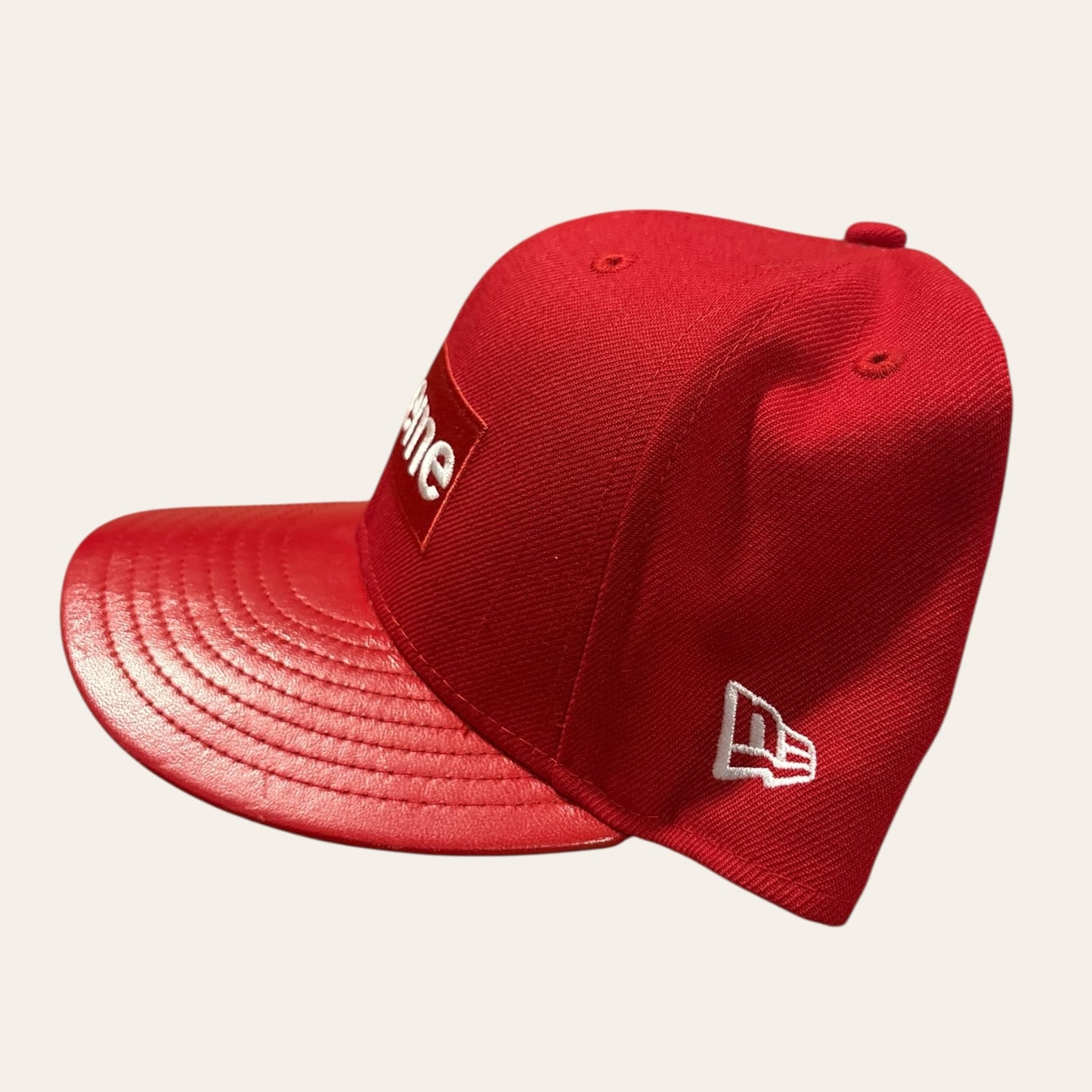 Supreme Bogo Leather Brim Fitted Size 7 1/2