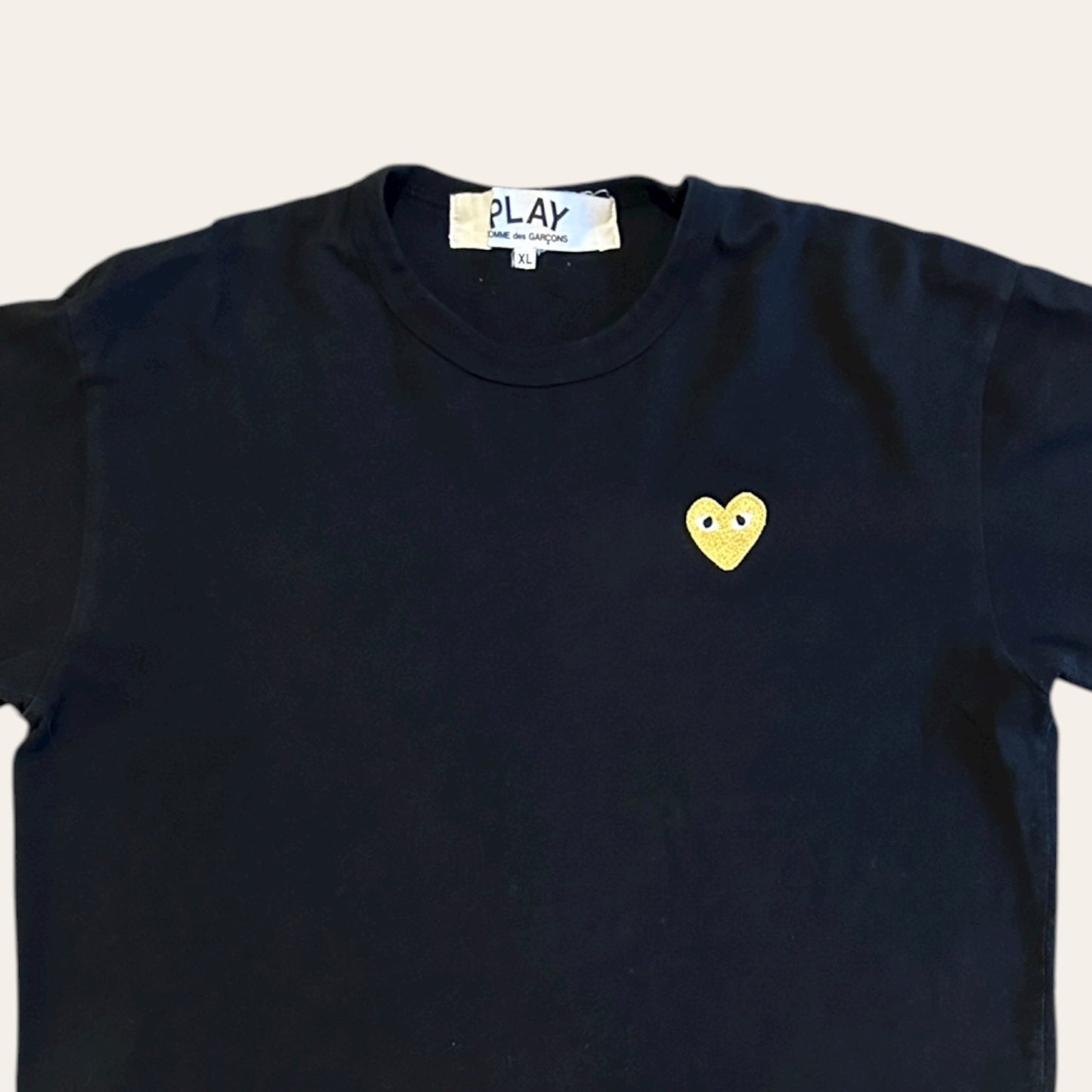 CDG Tee Yellow Heart Size XL