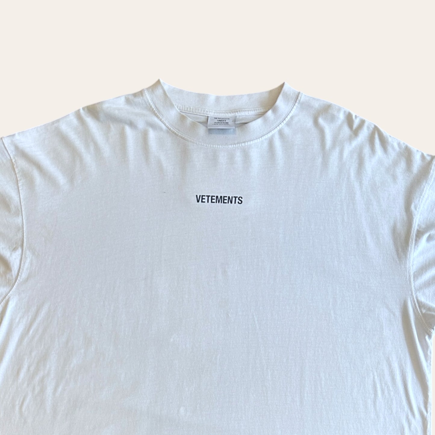 Vetements Pret A Porter Tee Size L