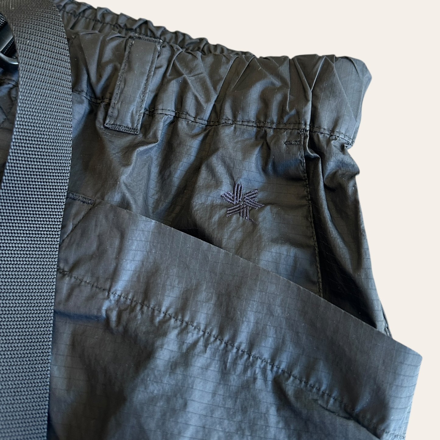 Goldwin Track Short Size M