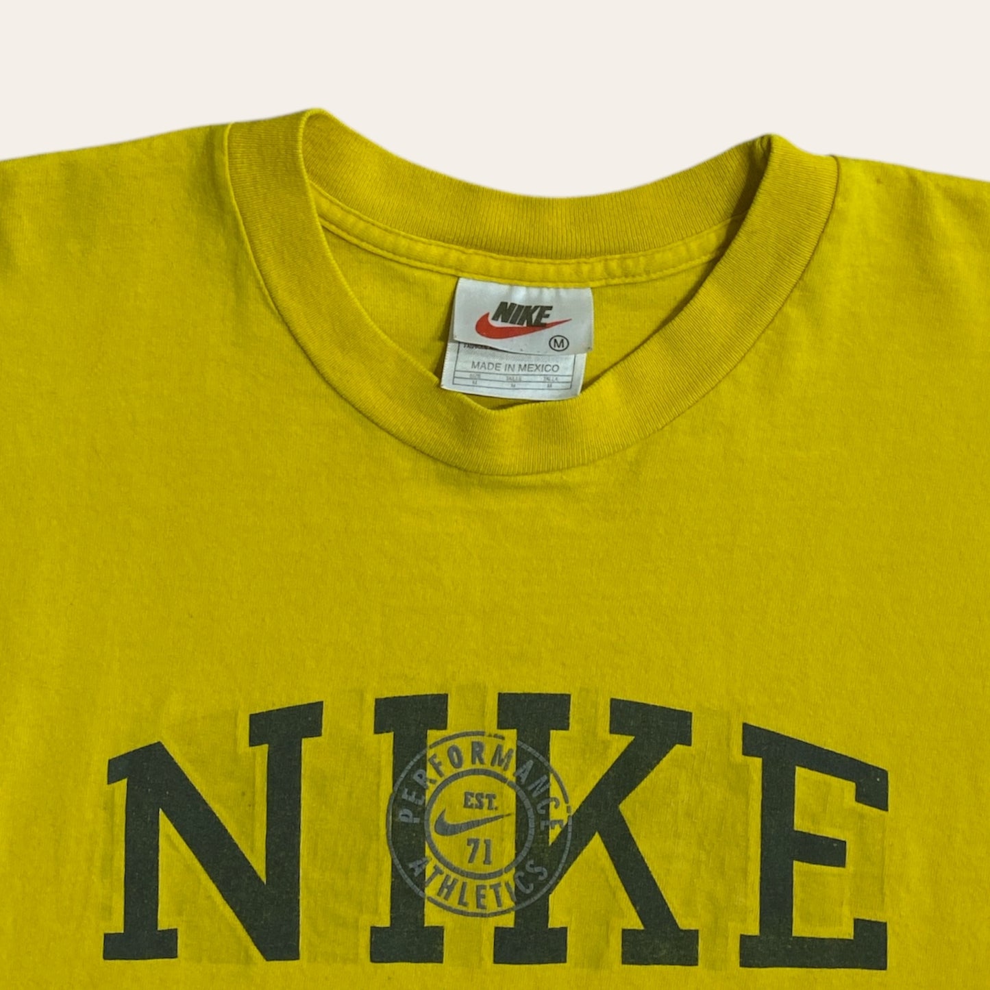 90s Nike Tee Yellow Size M