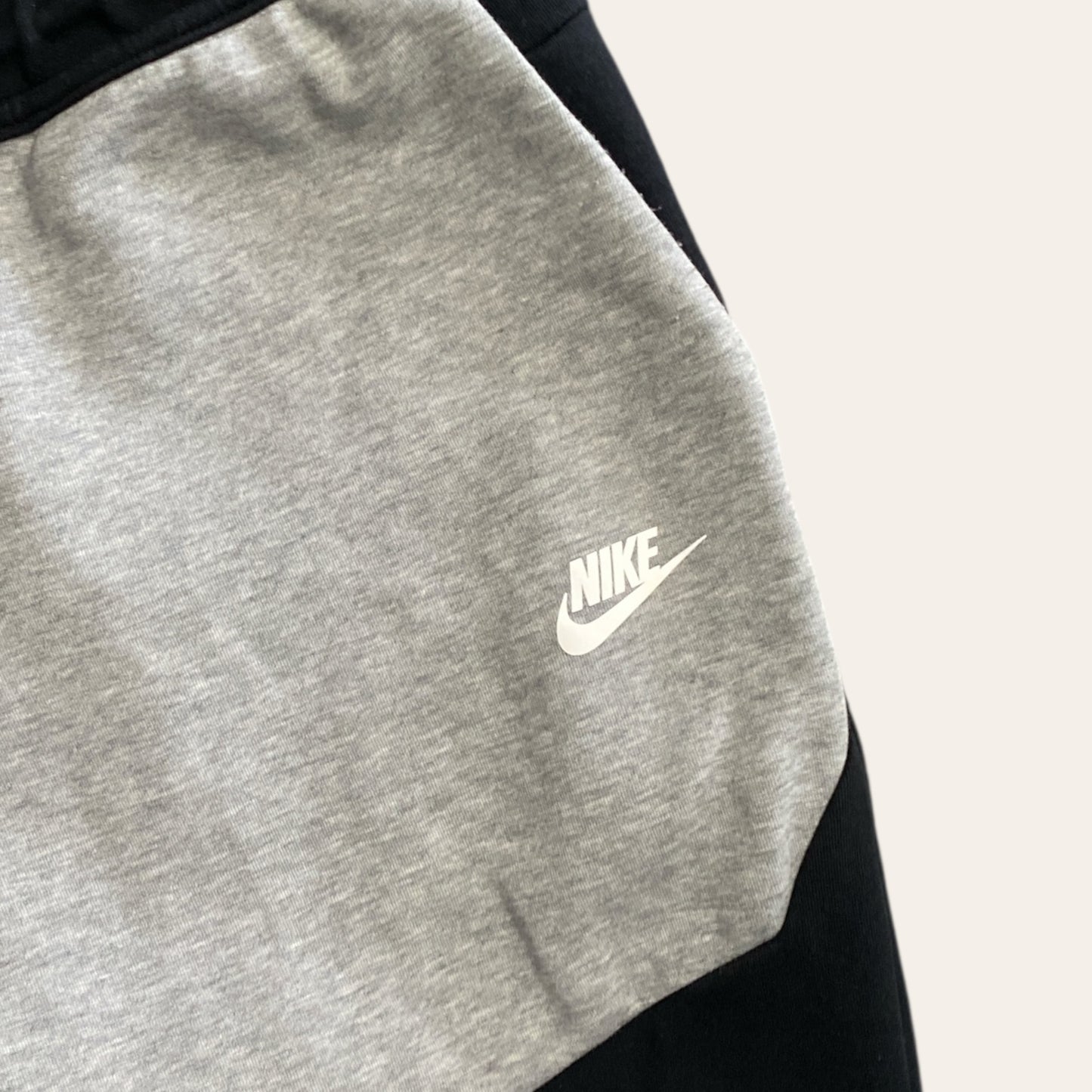 Nike Tech Sweatpants Grey/Black Size XL