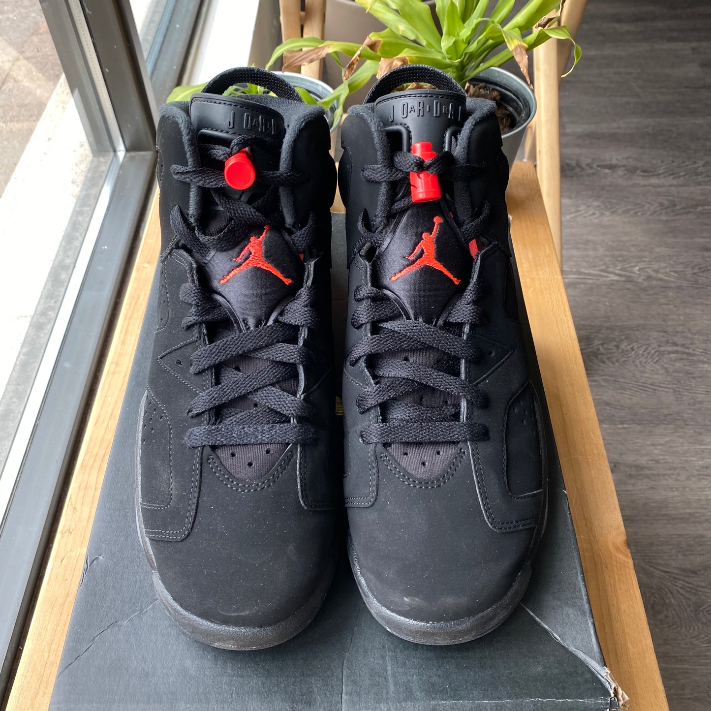 Air Jordan 6 "Infrared" Size 7Y