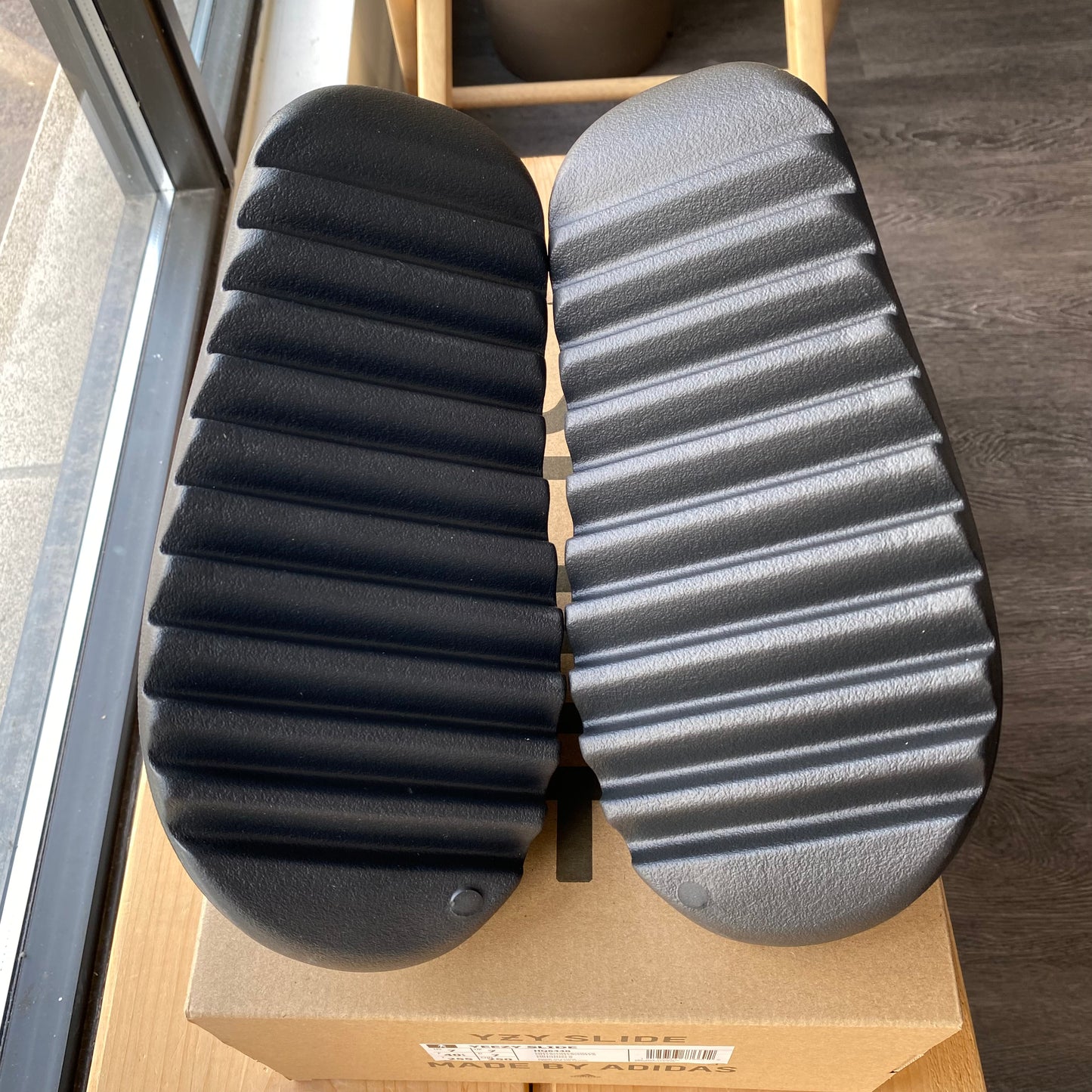 Brand New Yeezy Slide "Onyx"