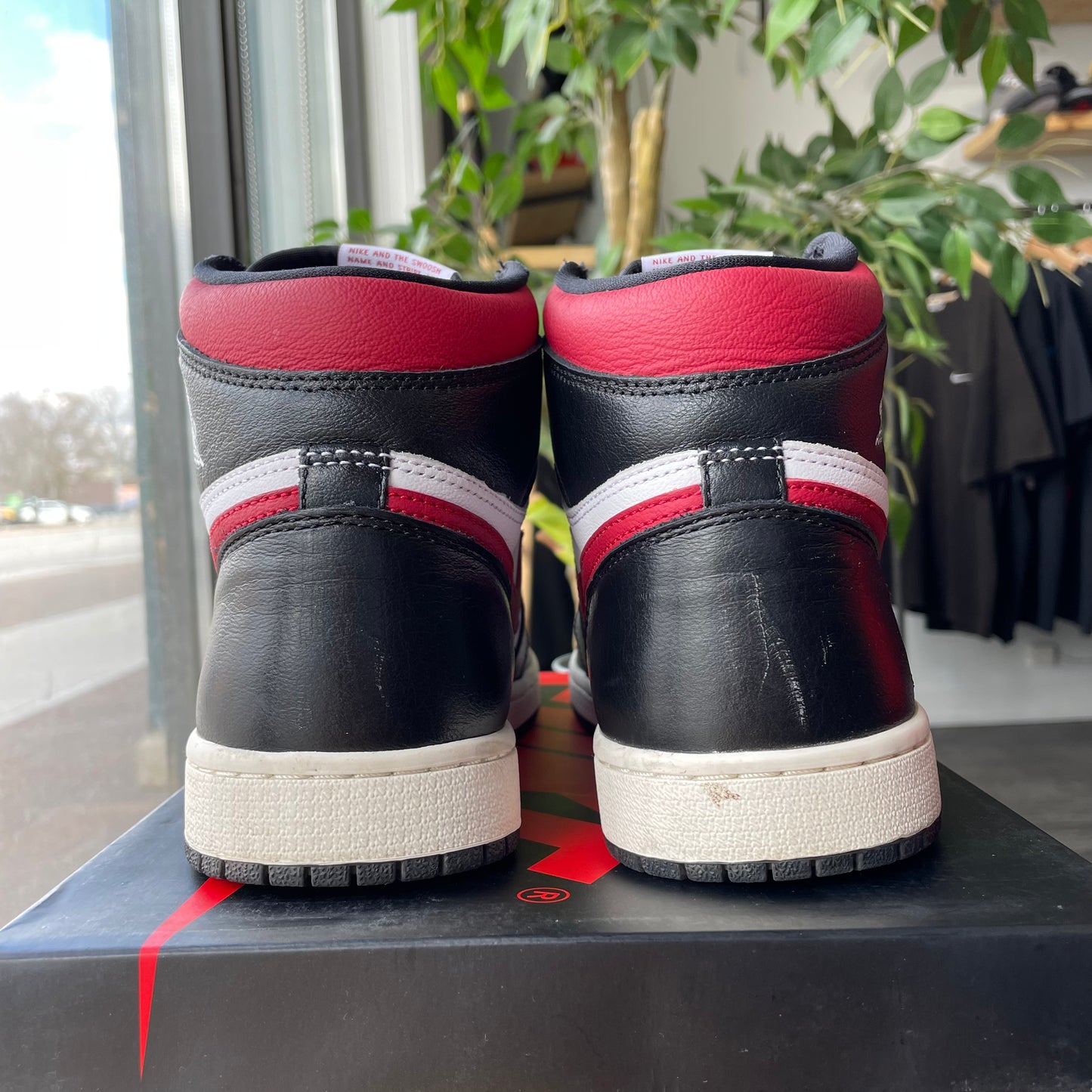 Air Jordan 1 High "Gym Red" Size 8