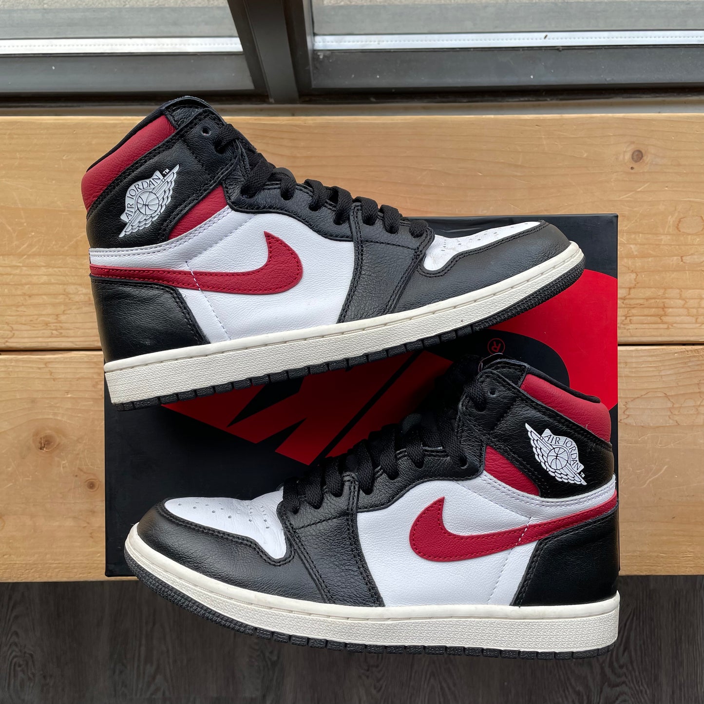 Air Jordan 1 High "Gym Red" Size 8