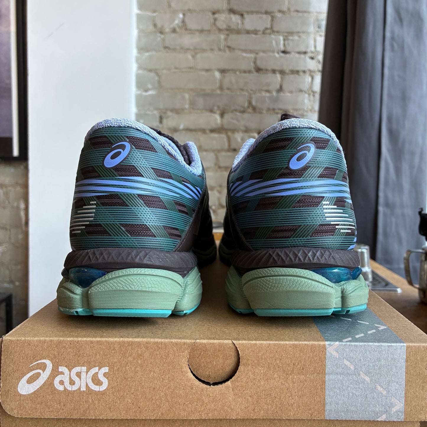 Brand New Asics Gel Kayano 14 "Cream/Black" Size 10
