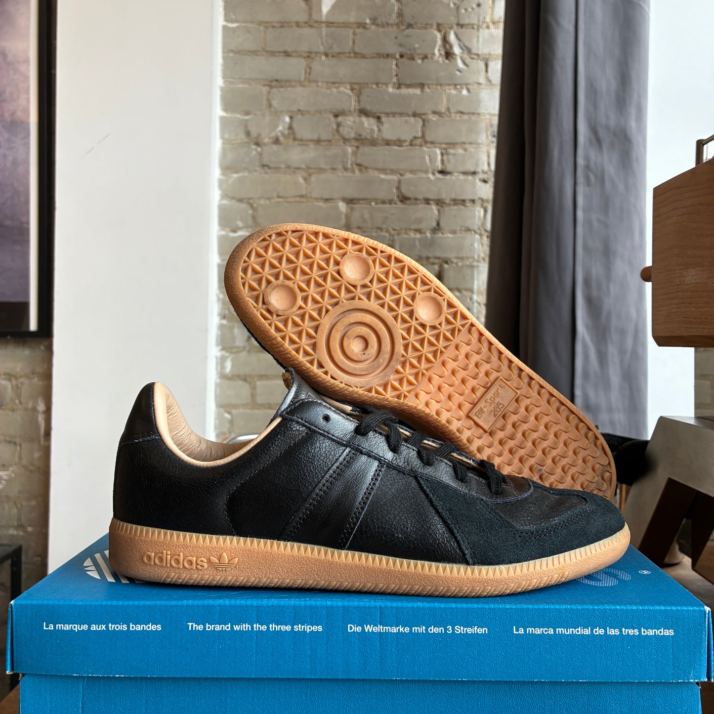 Adidas Army Lux Size 9