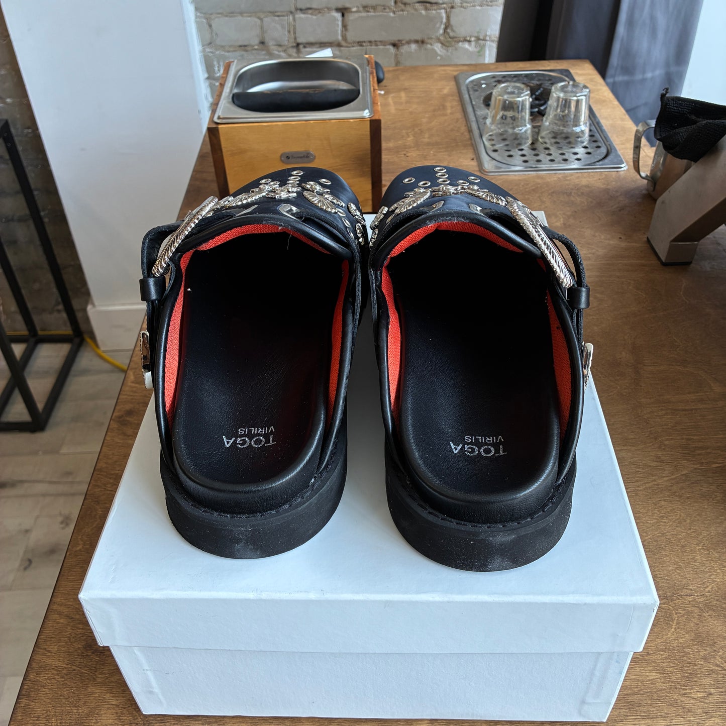 Togo Virlis Mule Size 9