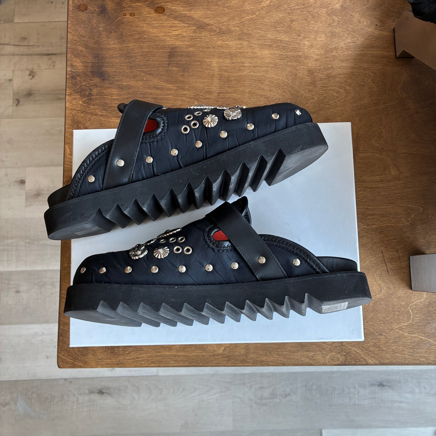 Togo Virlis Mule Size 9