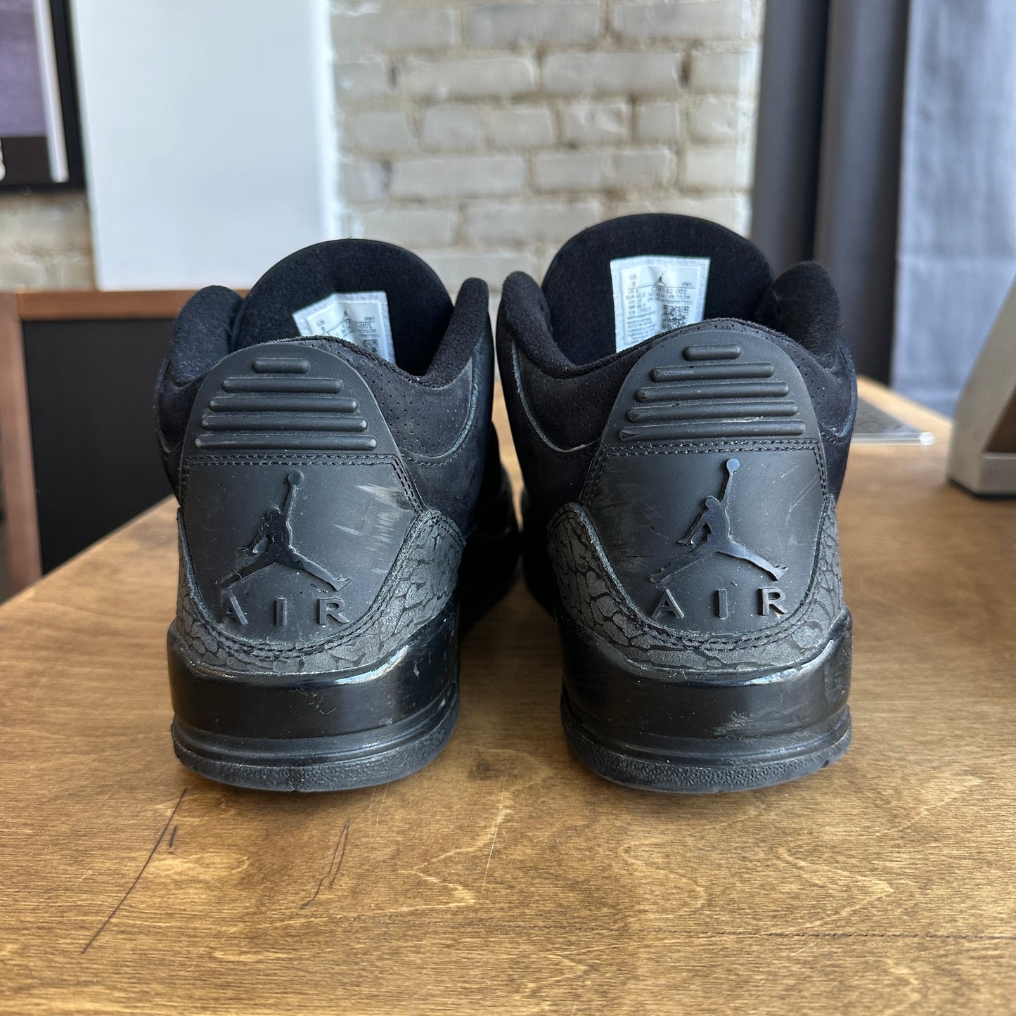 Air Jordan 3 "Black Cat" Size 9
