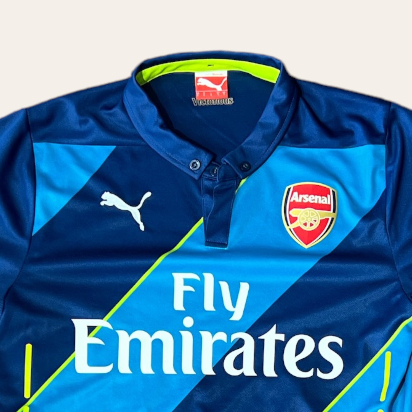 14/15 Arsenal Third Kit Size S