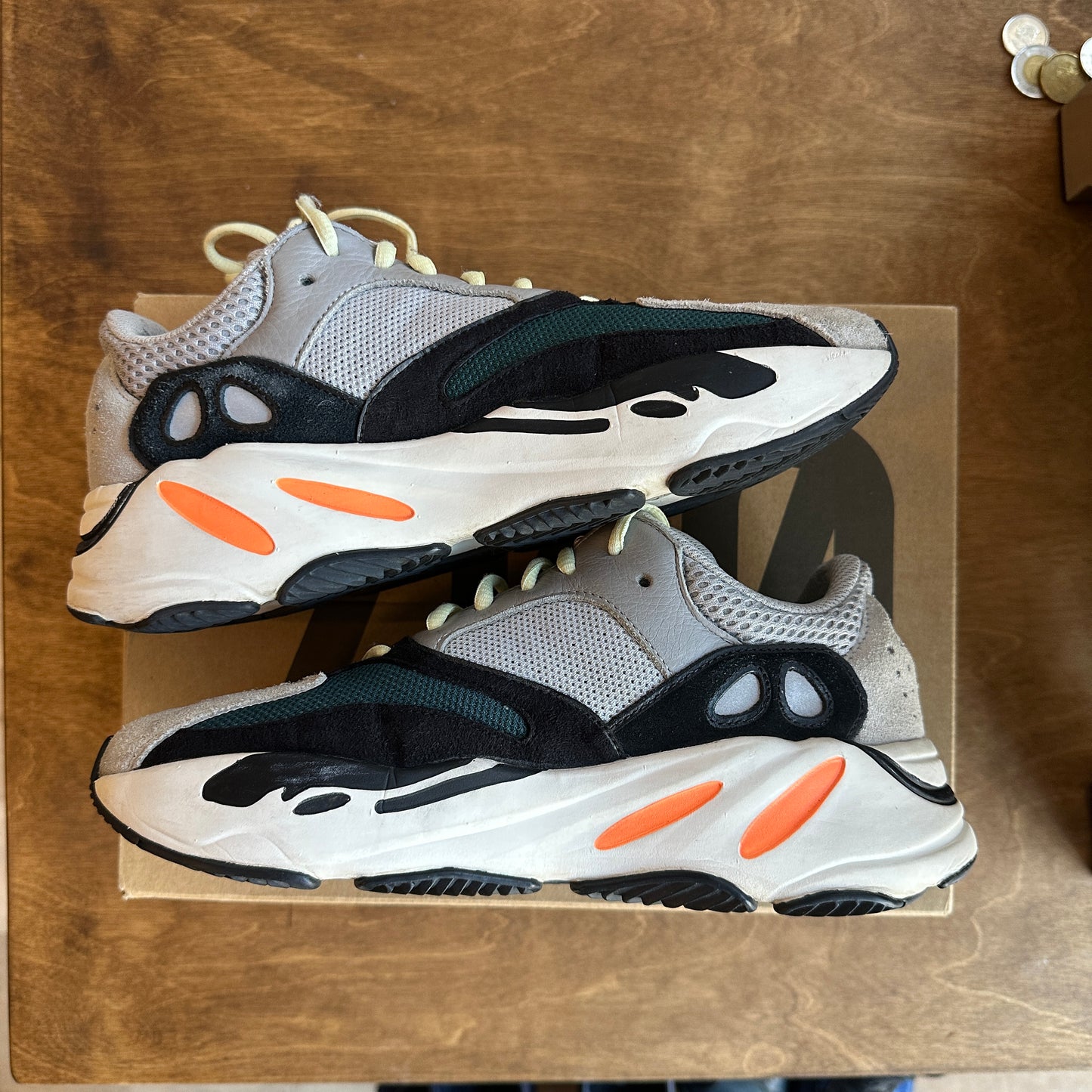 Yeezy 700 Waverunner Size 8
