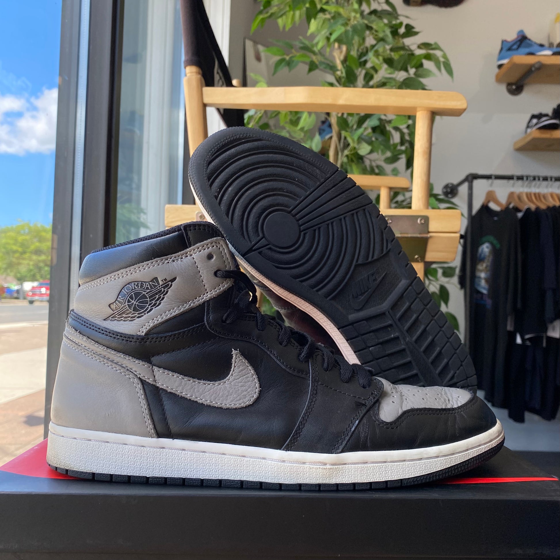 2018 Air Jordan 1 Shadow Size 11