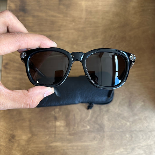 Chrome Hearts Smoke Show Glasses