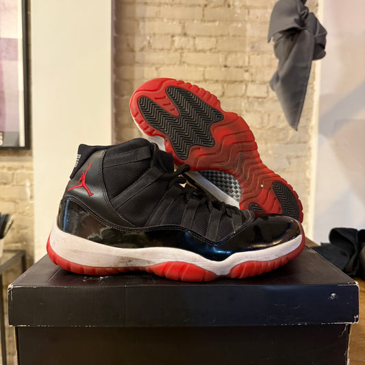 Air Jordan 11 "Playoffs" Size 10.5